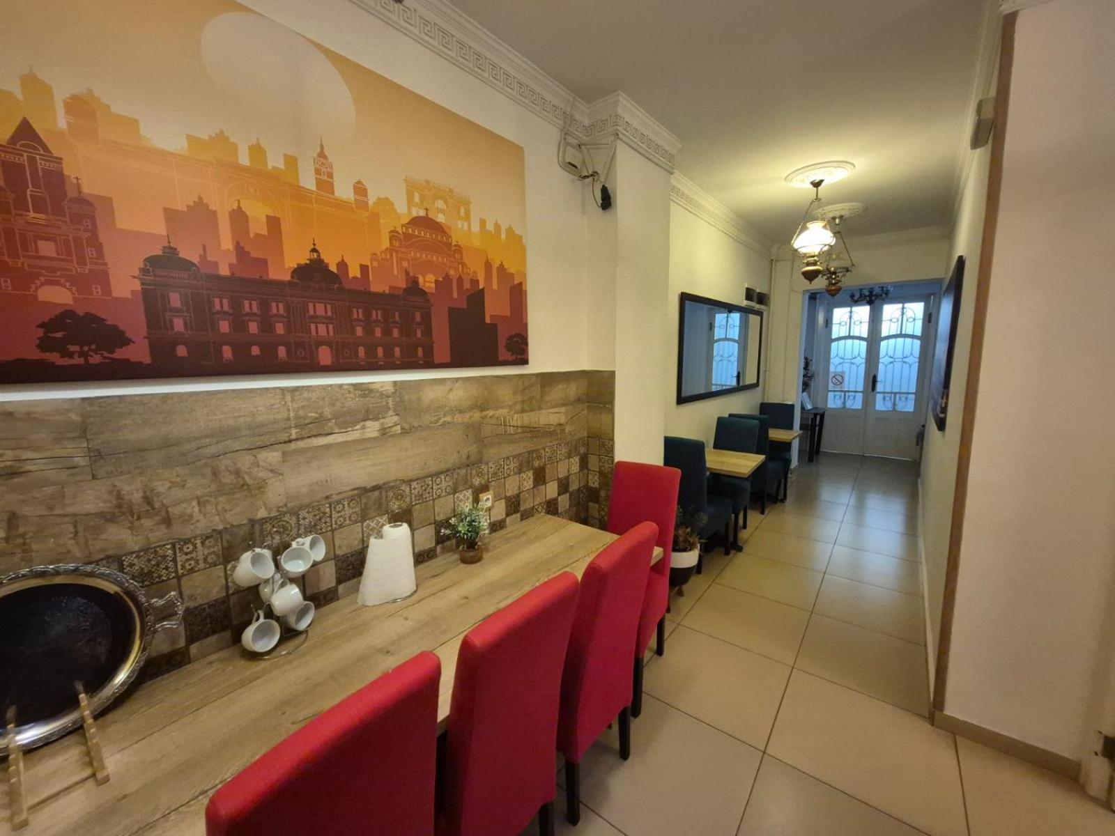 Authentic Centre - Only Private Hostel