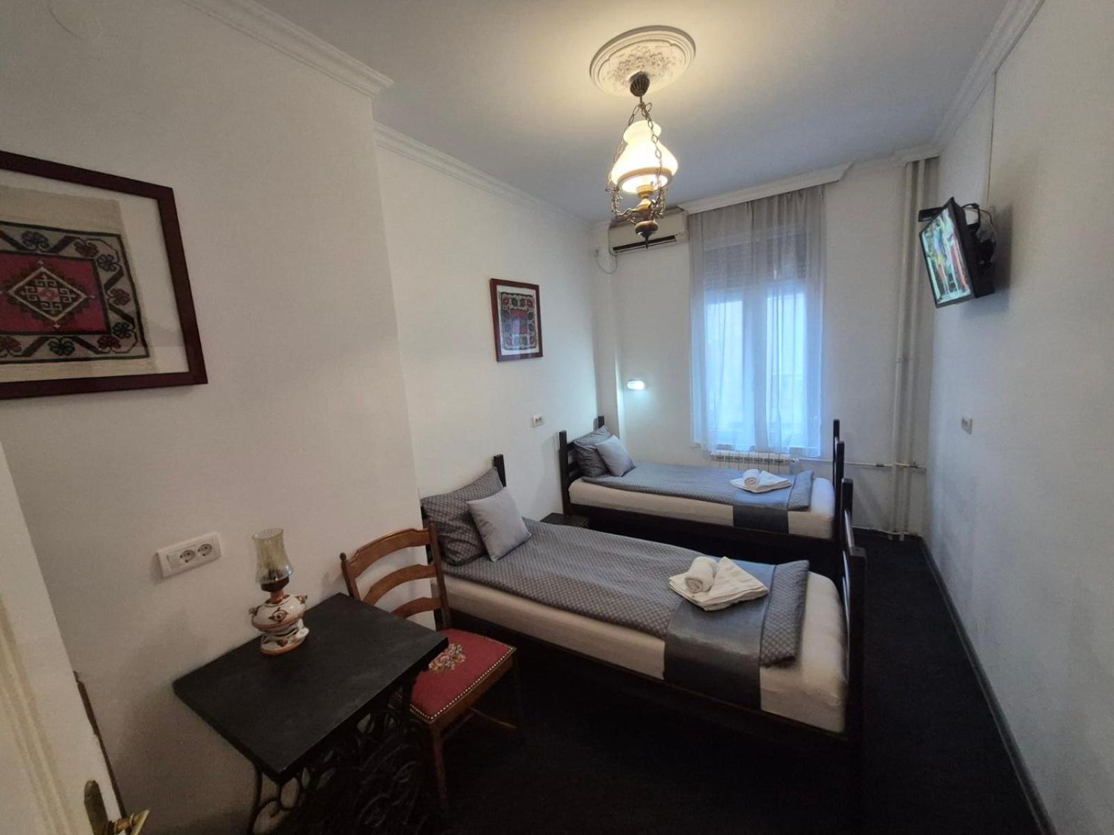 Authentic Centre - Only Private Hostel