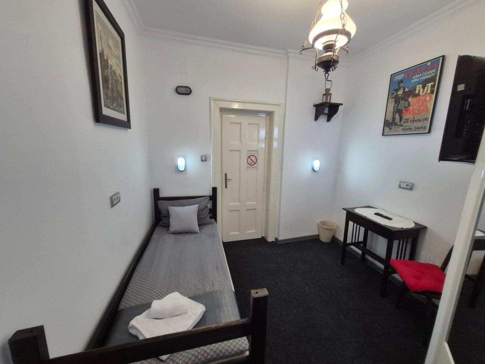 Hostel Authentic Centre - Only Private