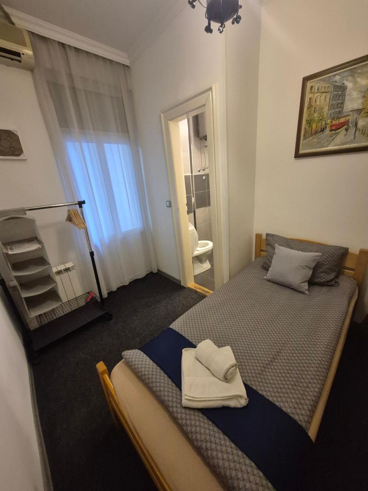 Authentic Centre - Only Private Hostel Belgrad